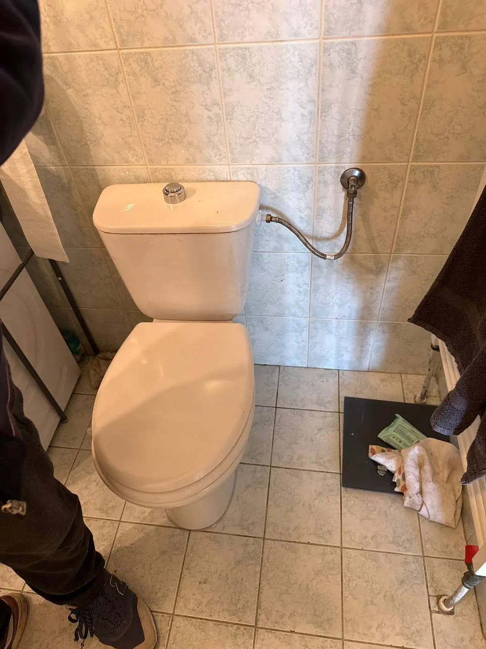 Montaż kompaktu WC - dzielnice Wrocławia | HYDROUNO